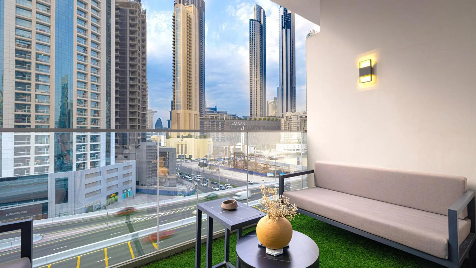 Chic Studio 5 Min Walk To Dubai Mall & Burj location